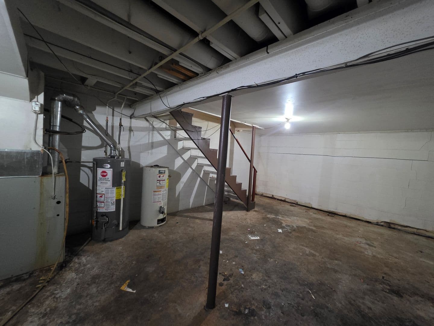 Ottumwa Apartment: 342 E. Park Ave.