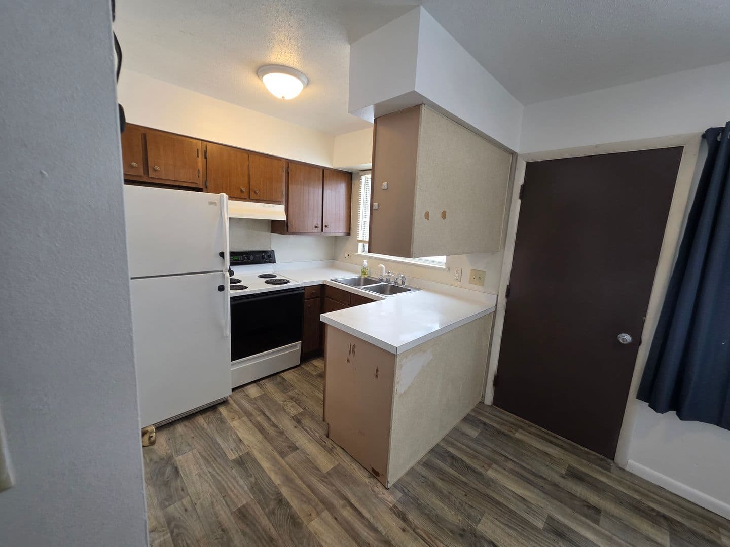 Ottumwa Apartment: 342 E. Park Ave.