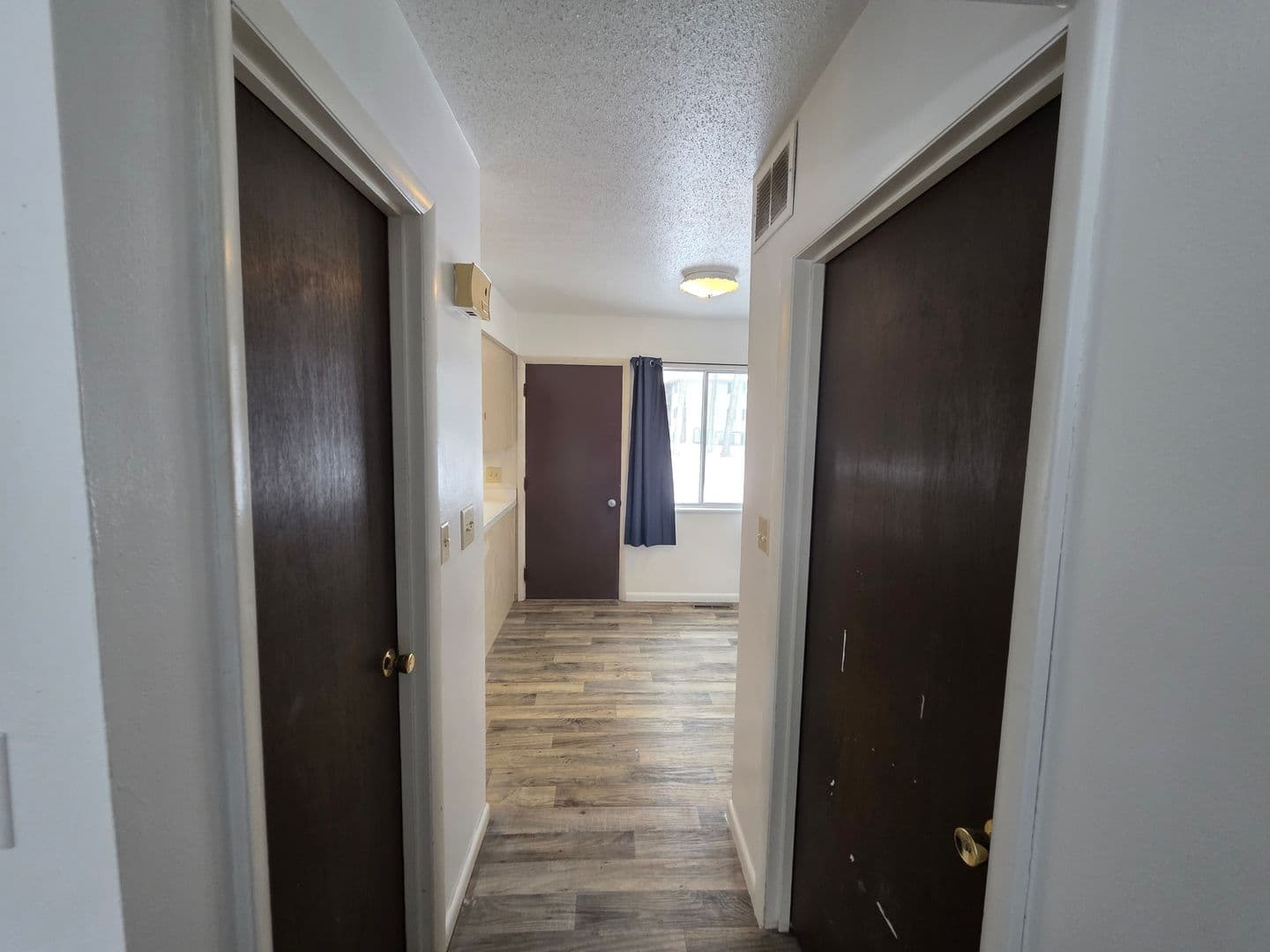 Ottumwa Apartment: 342 E. Park Ave.