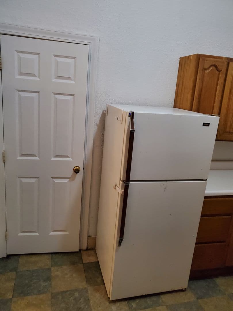 Agency Apartment: 227 W. Wapello St.