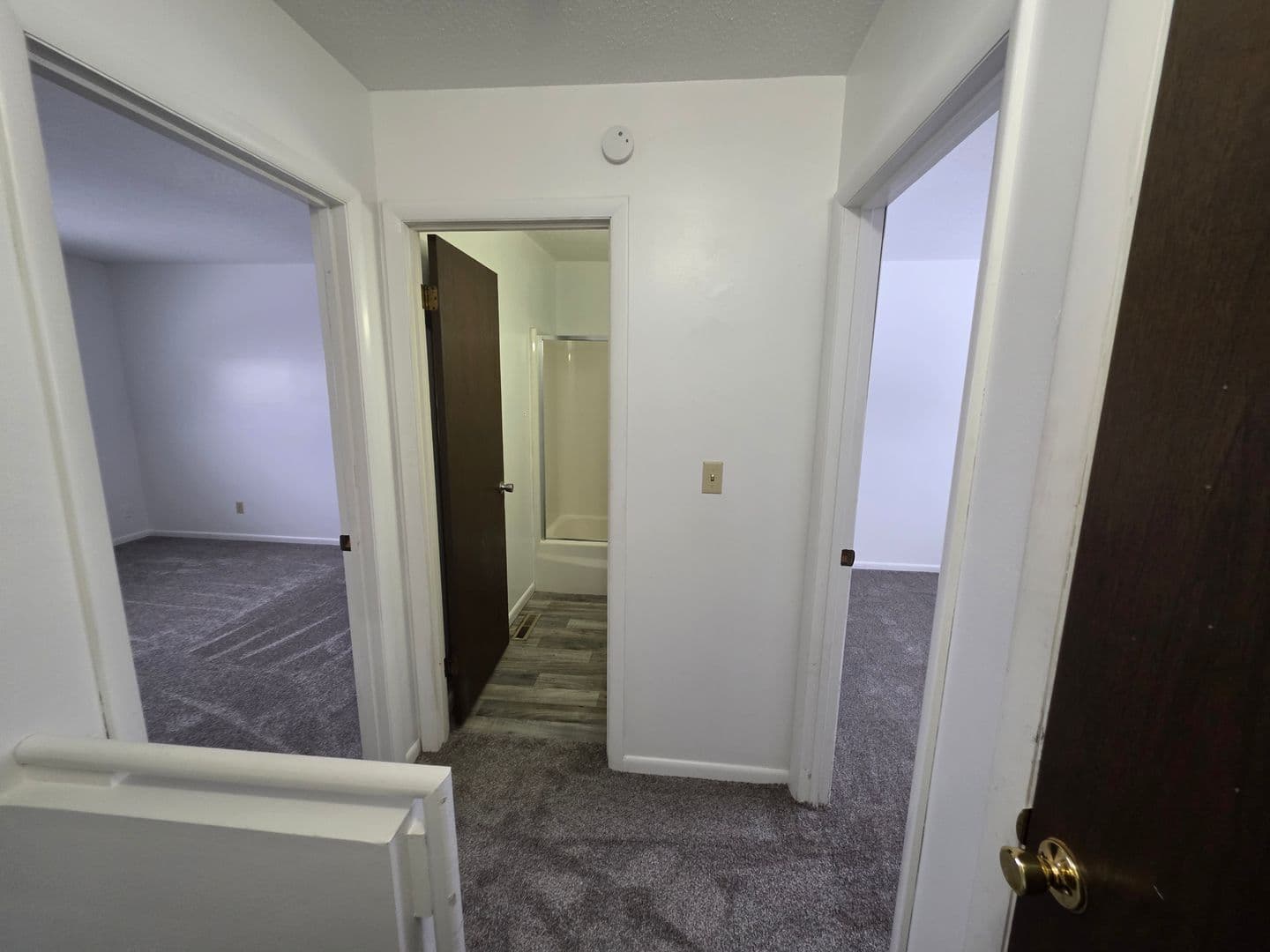 Ottumwa Apartment: 342 E. Park Ave.