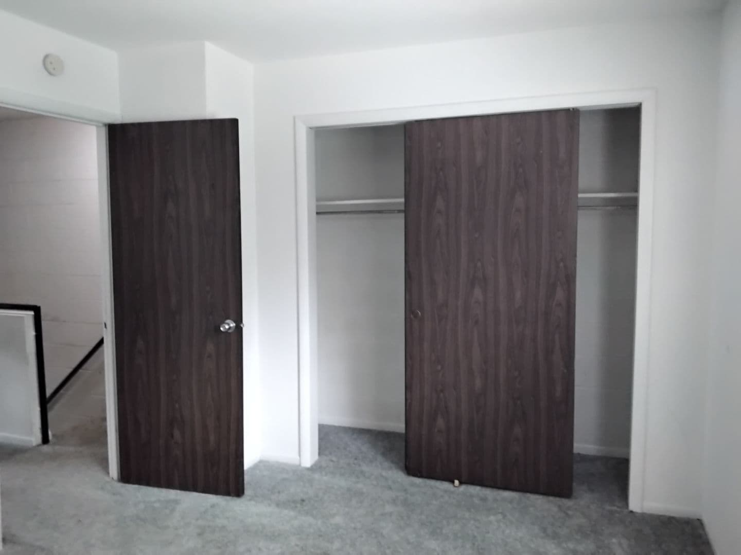 Ottumwa Apartment: 342 E. Park Ave.