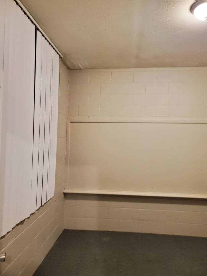 Agency Apartment: 227 W. Wapello St.