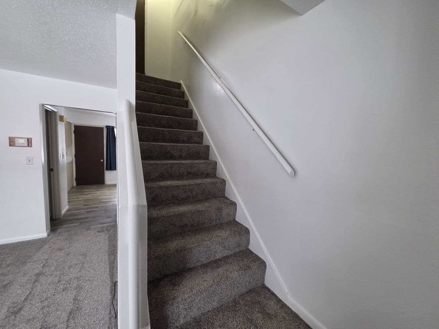Ottumwa Apartment: 342 E. Park Ave.
