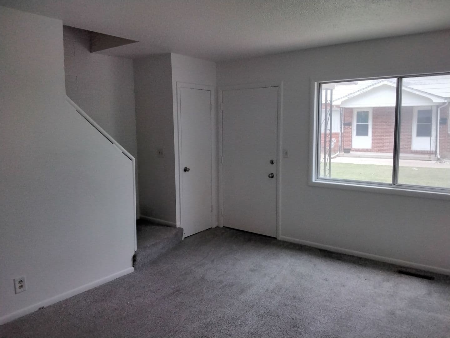Ottumwa Apartment: 342 E. Park Ave.