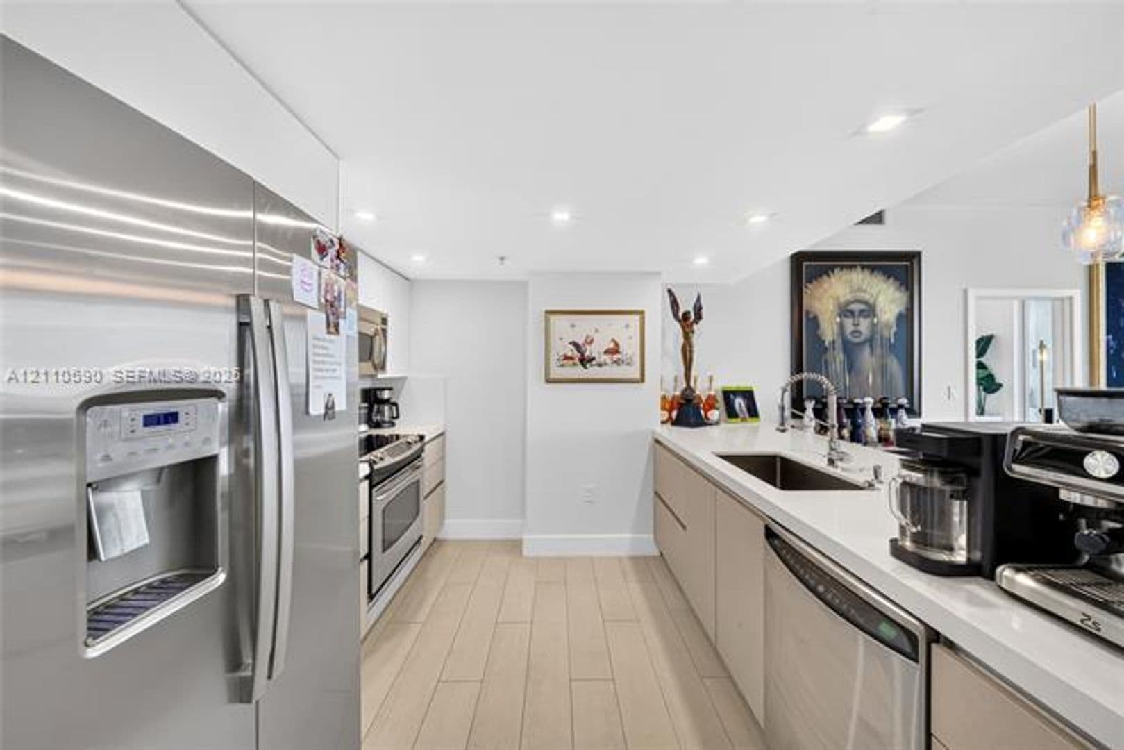 Miami Condo: 1800 N Bayshore Dr cu-809