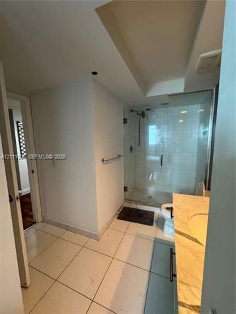 MIAMI Condo: 55 SE 6th St cu-3910