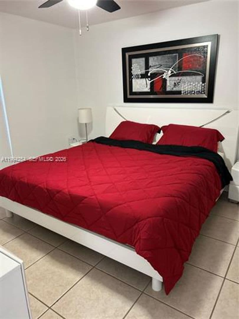 Sunny Isles Beach Condo: 17801 N Bay Rd cu-203