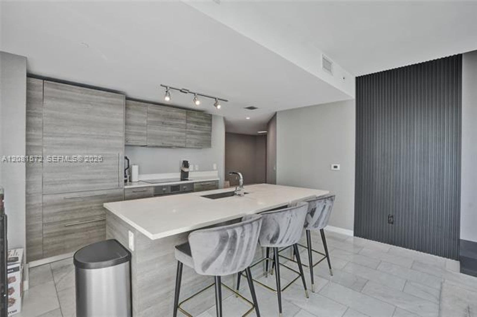 Miami Condo: 650 NE 32nd St cu-3901