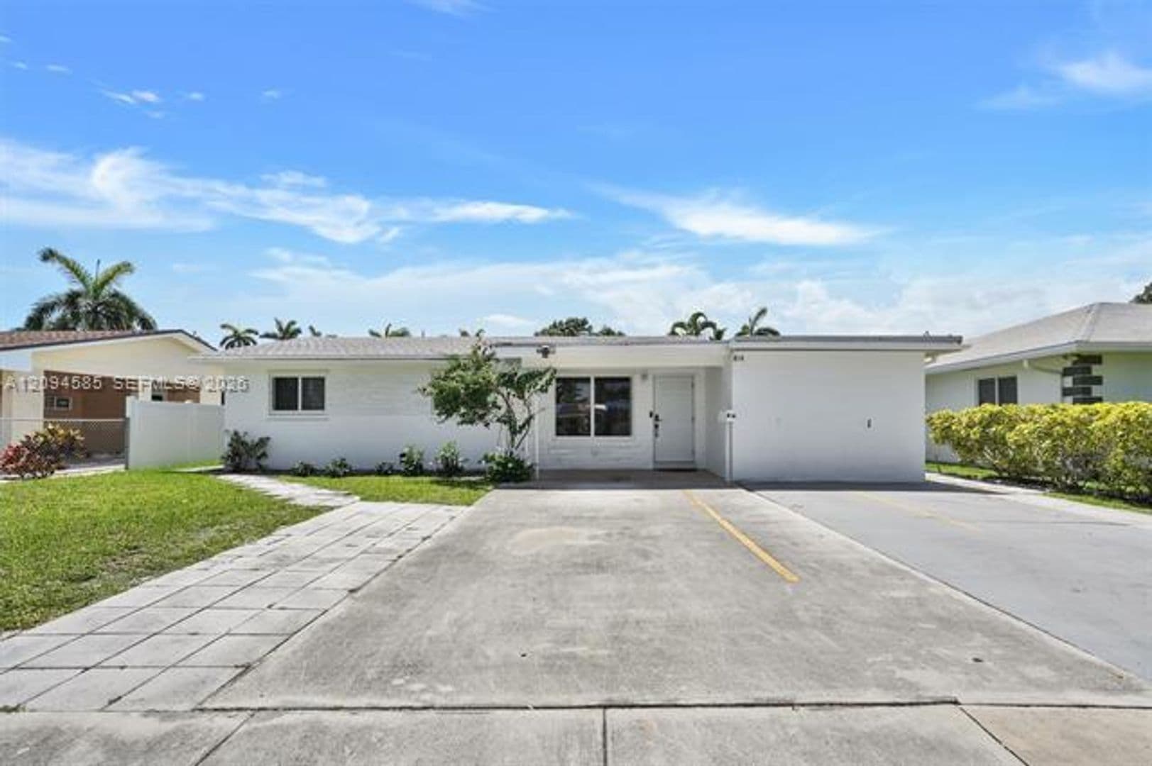 Hallandale Beach House: 814 NE 4th St # 0