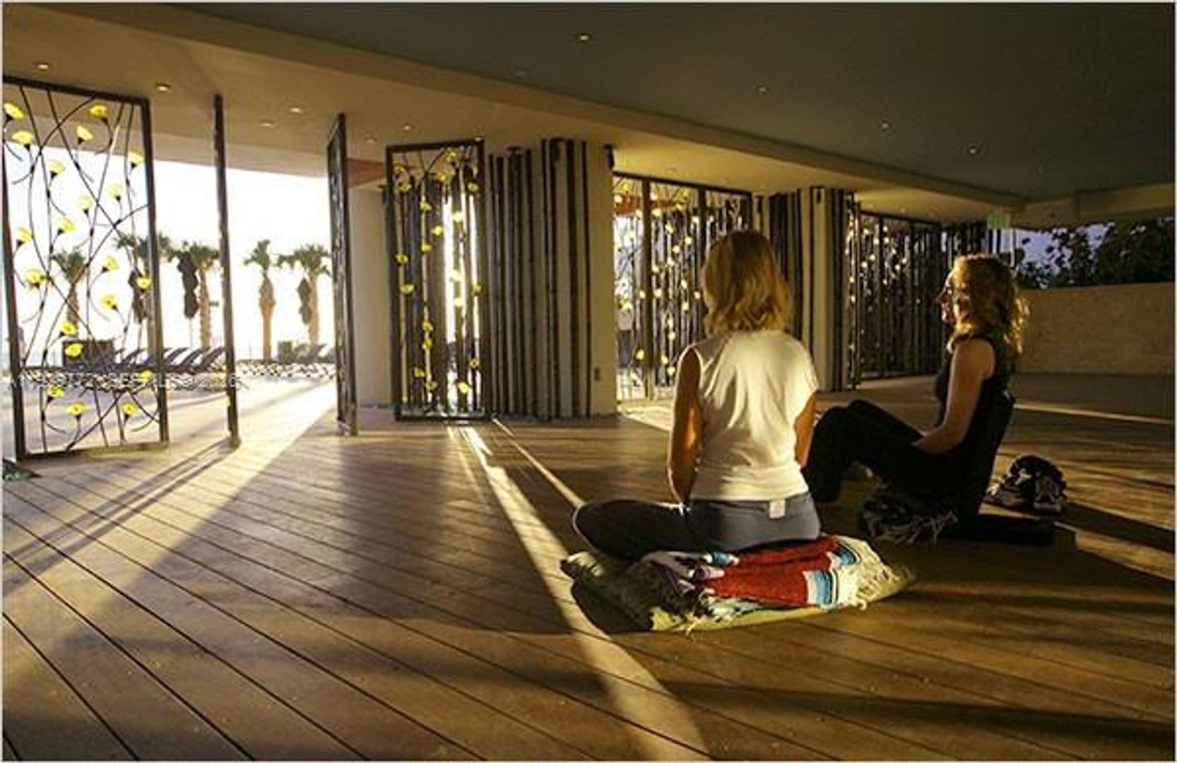 Miami Beach House: 6801 Collins Ave cu-309