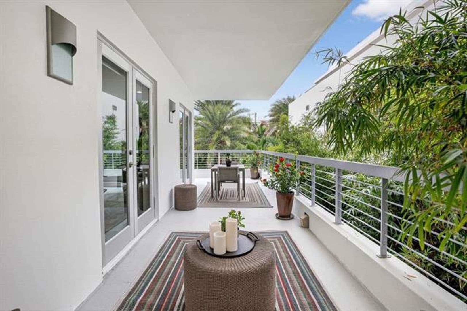 Fort Lauderdale House: 2401 N Atlantic Blvd # 2401