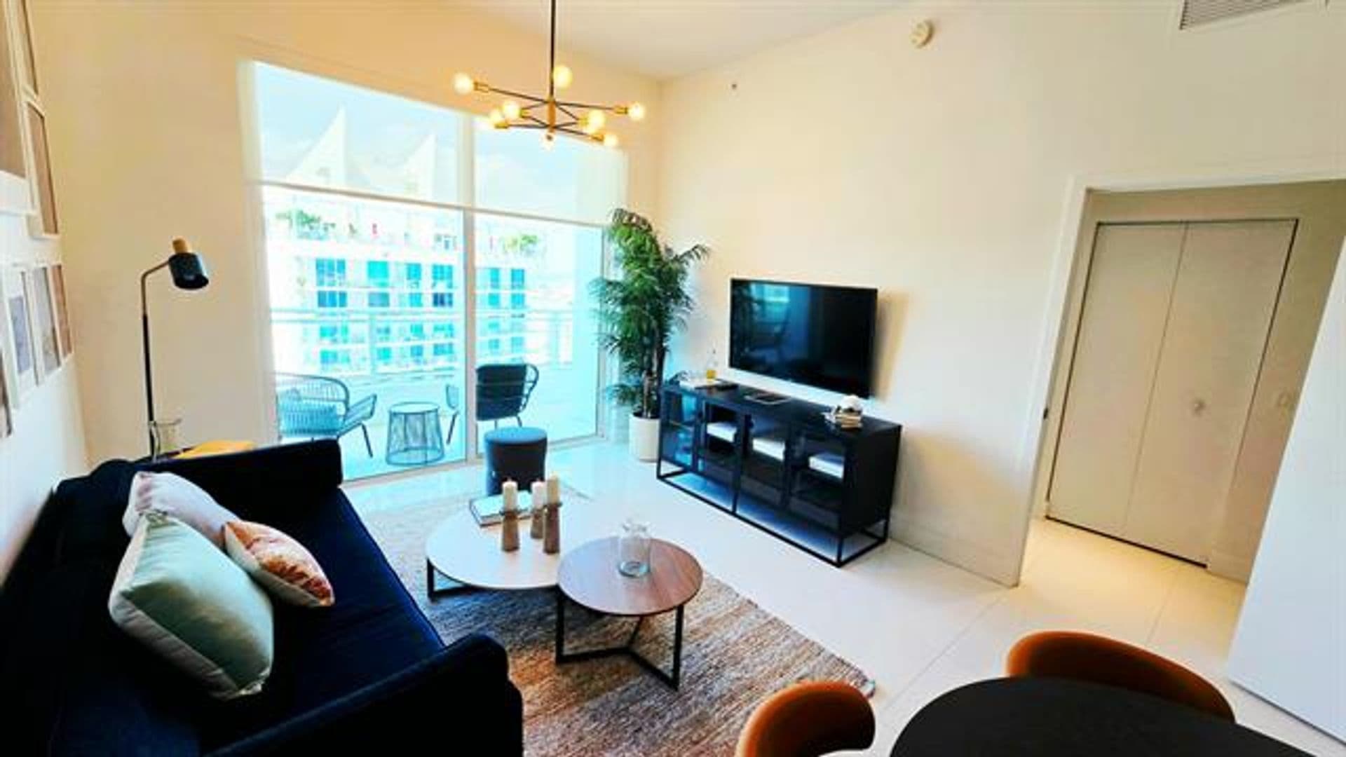 Miami Condo: 1080 Brickell Ave cu-4207
