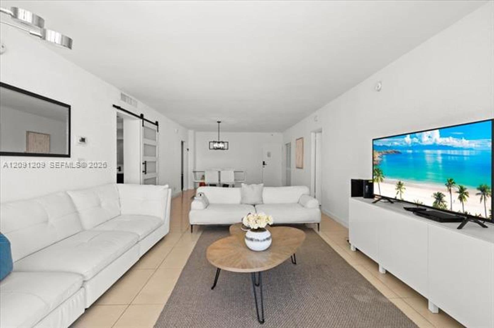 Hollywood Condo: 4001 S Ocean Dr cu-10R