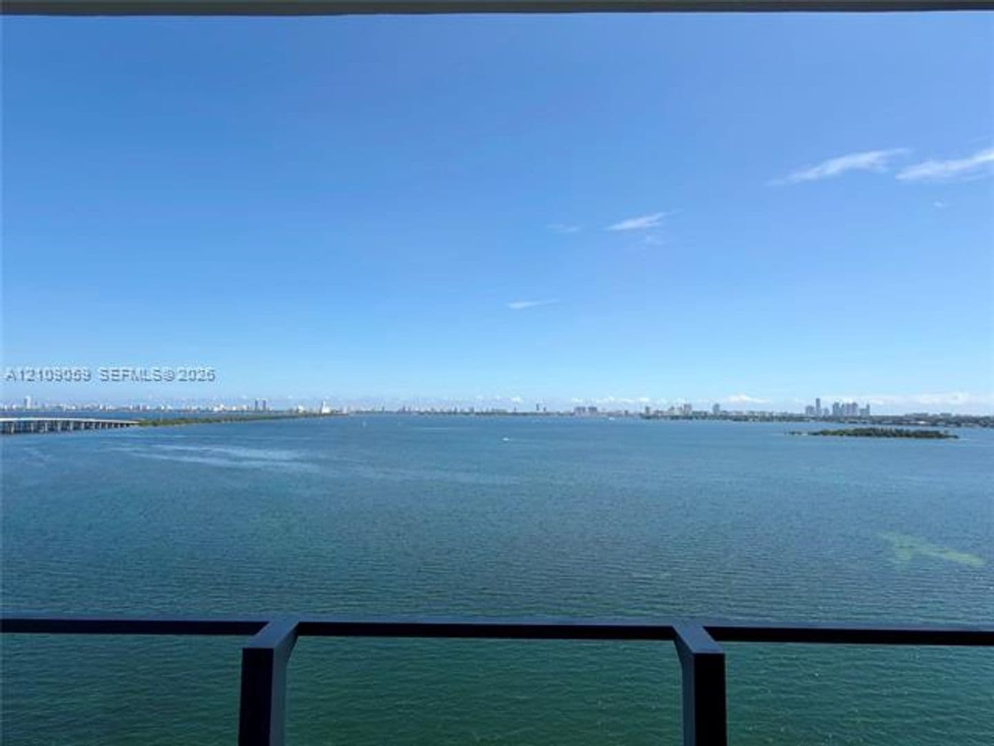 Miami Condo: 2900 NE 7th Ave cu-1106