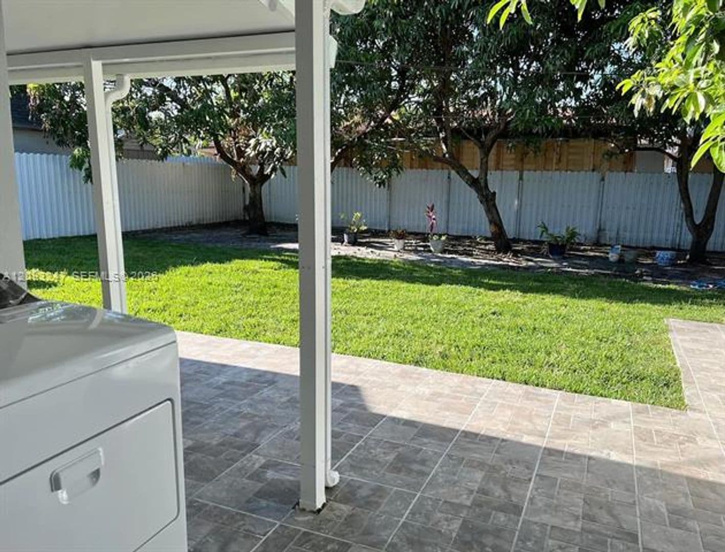 Hialeah House: 1175 W 33rd Pl # 1175