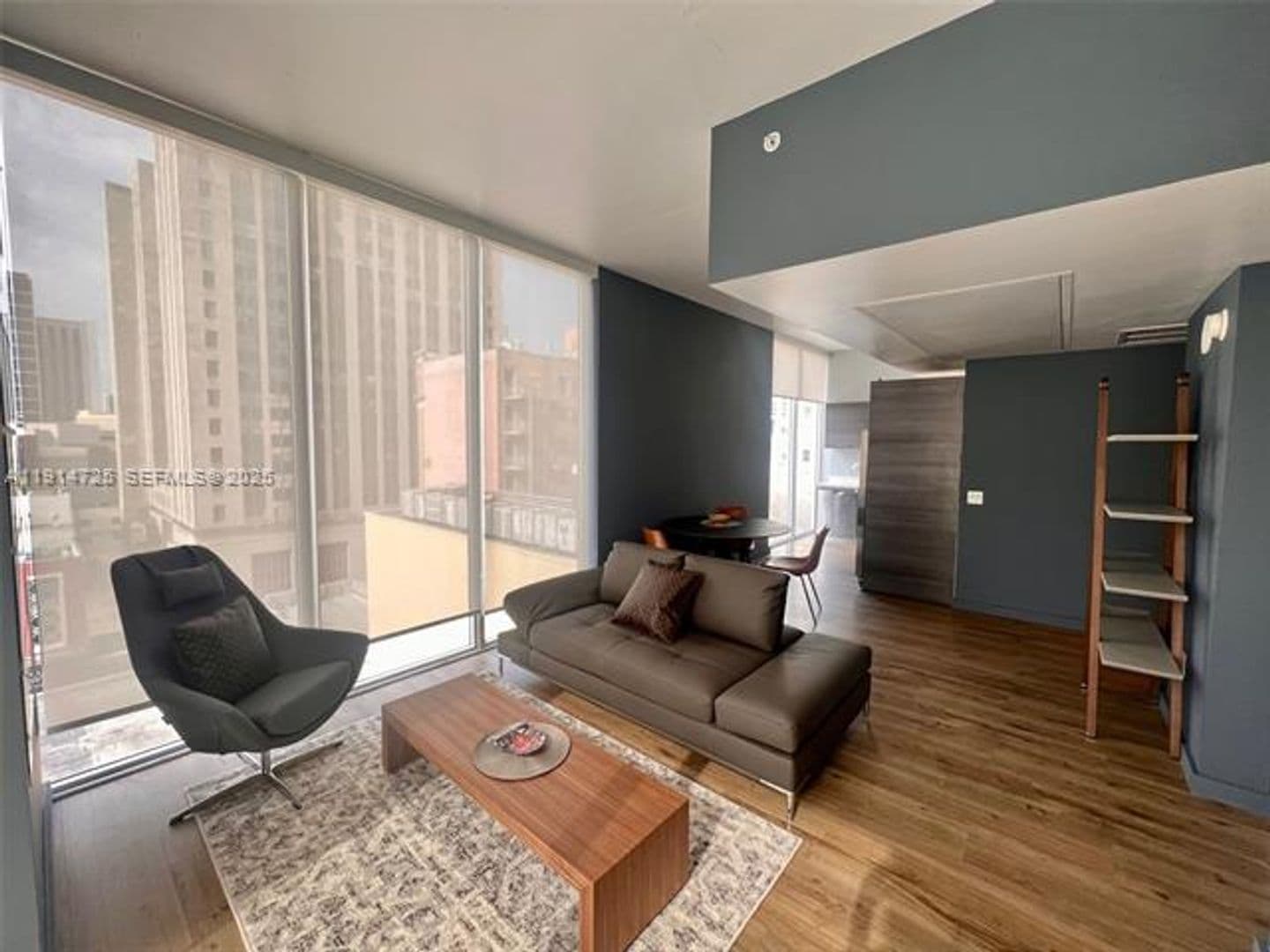 Miami Condo: 151 SE 1st St cu-810