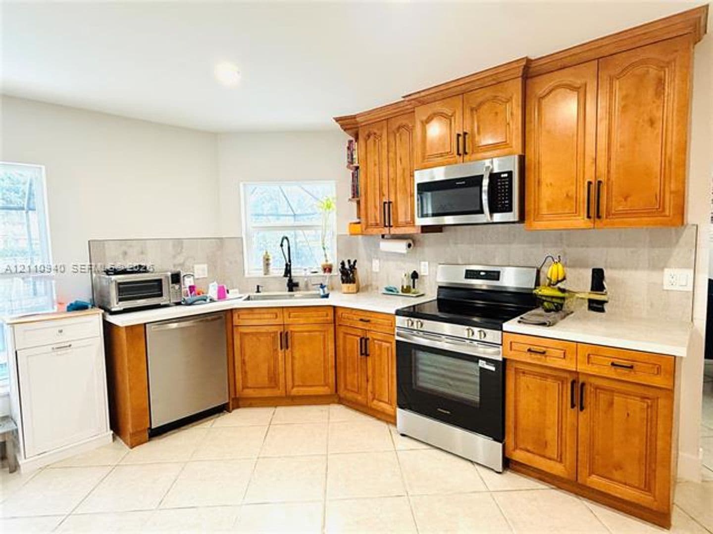 Pembroke Pines House: 18438 NW 9th St # 0