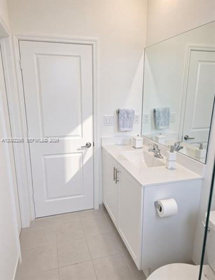 Miami Gardens Townhome: 796 NE 208th Lane th 796