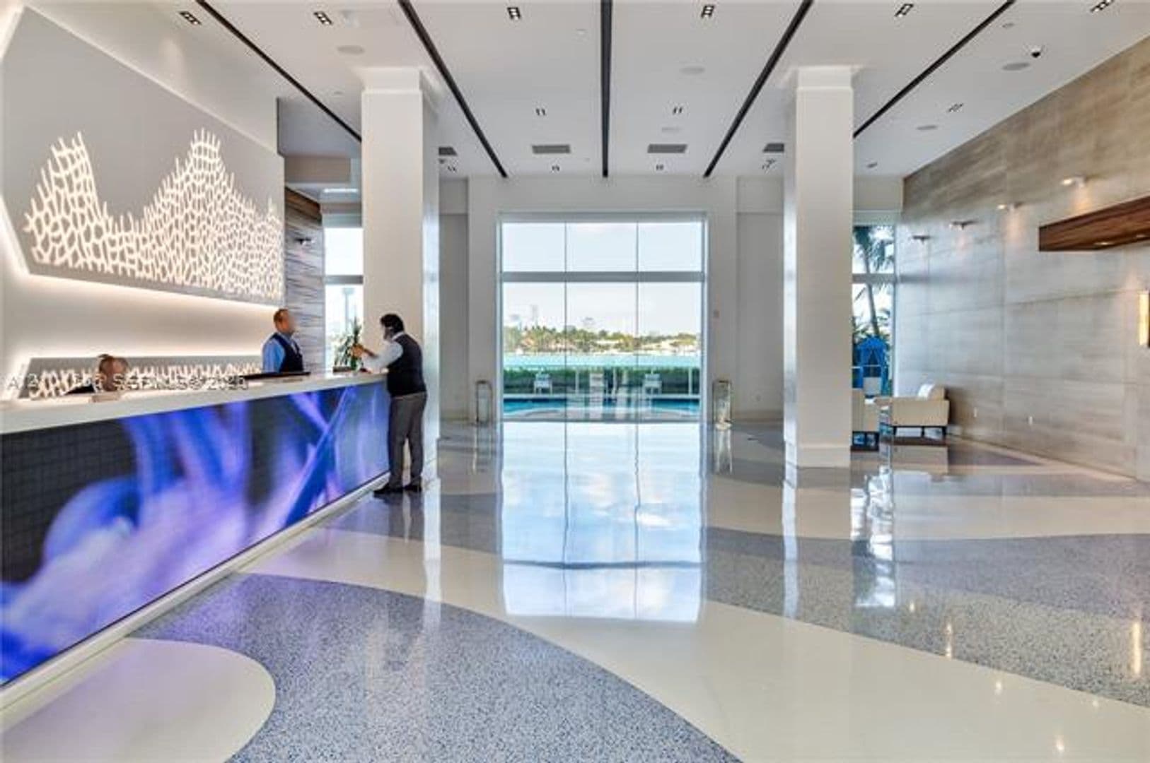 Miami Beach Condo: 650 West Ave cu-1708