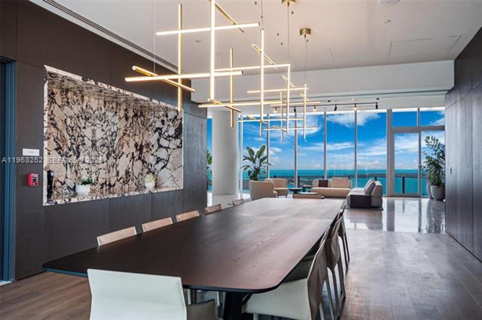 Miami Condo: 300 Biscayne Blvd Way cu-4404