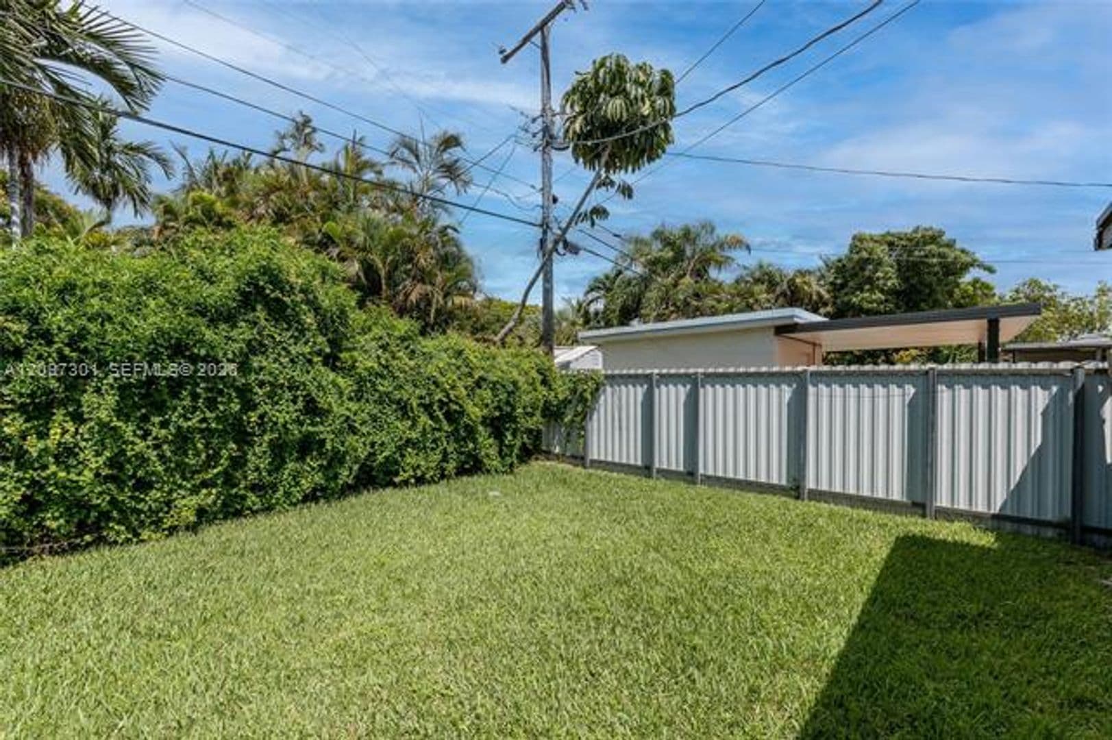Miami House: 3916 SW 58th Ave # 3916