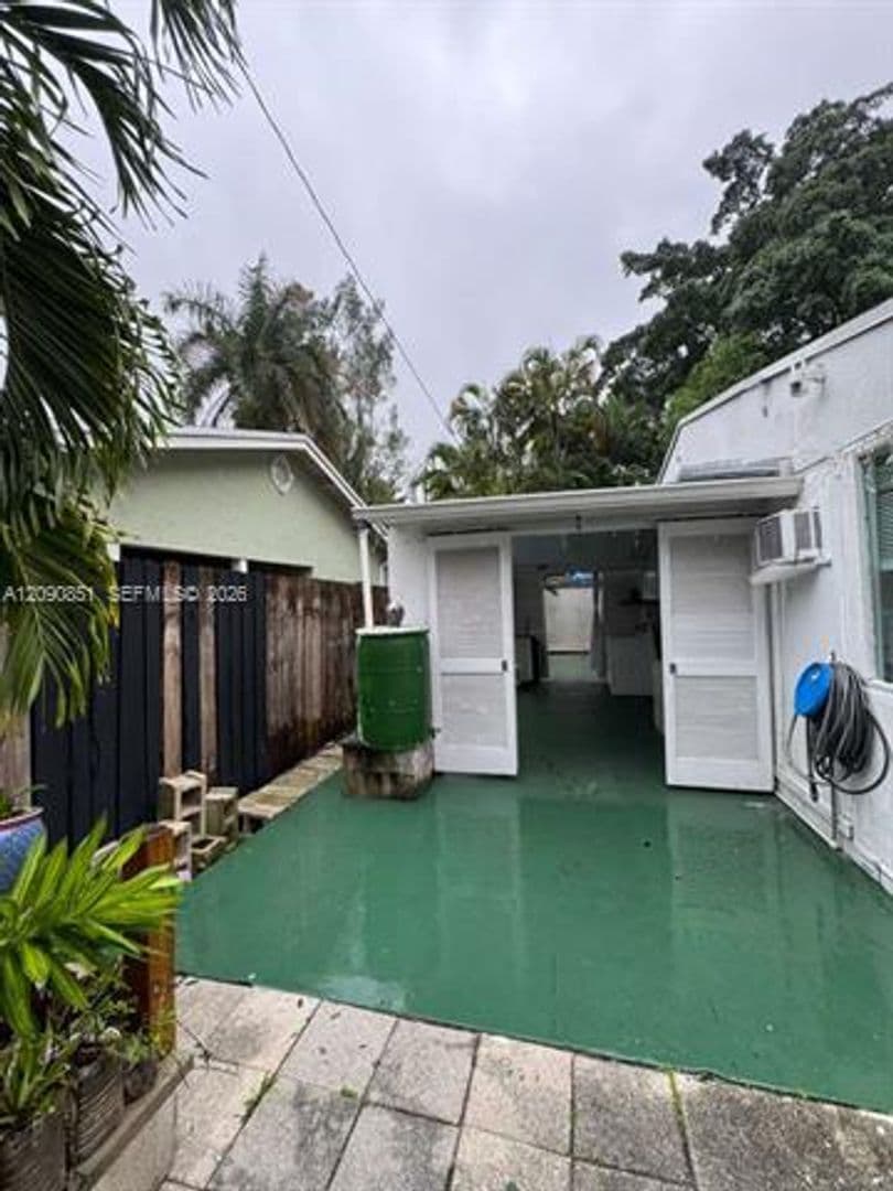 Fort Lauderdale House: 1416 SW 27th St # 1416