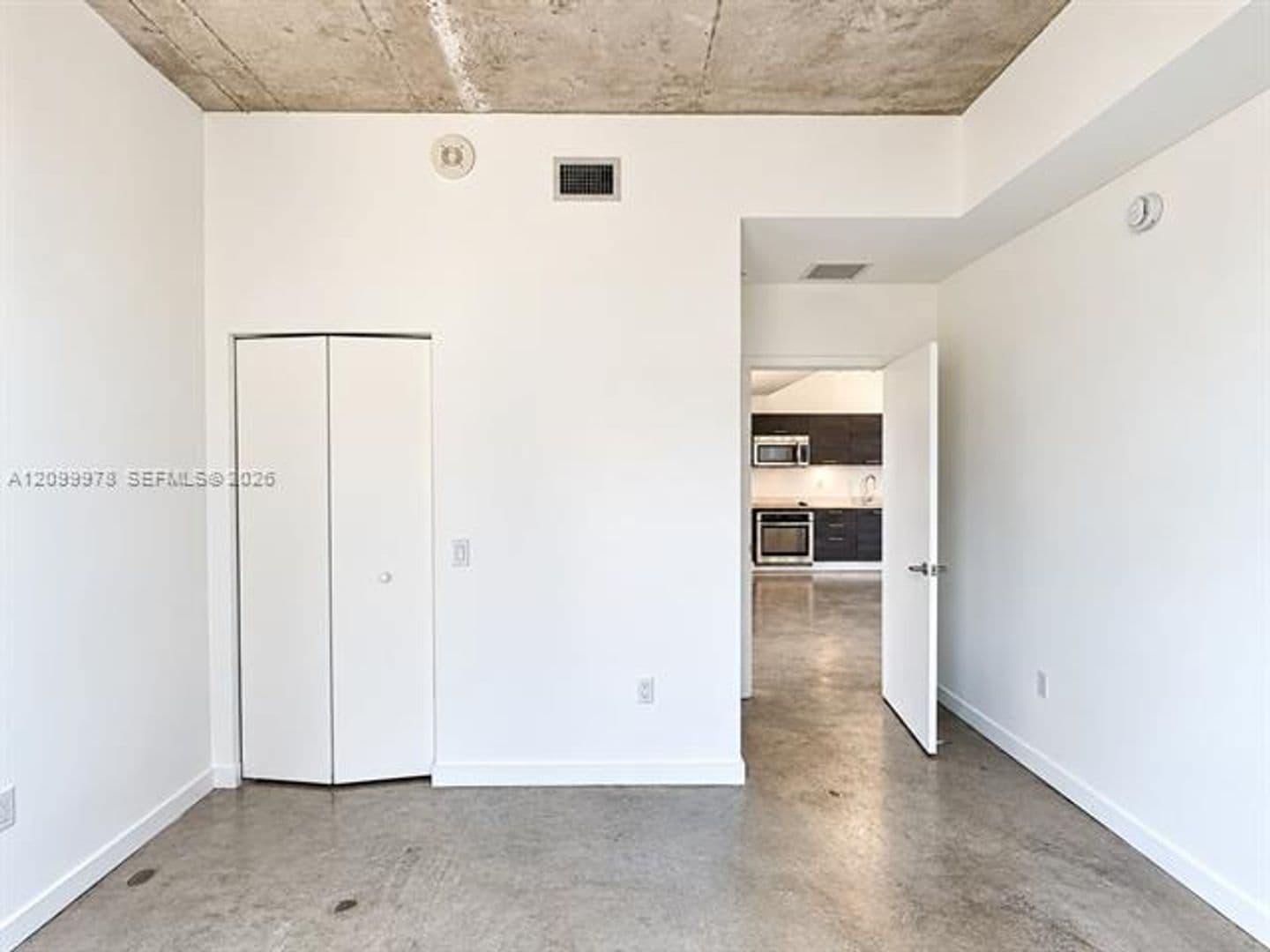 Miami Condo: 151 SE 1st St cu-1202