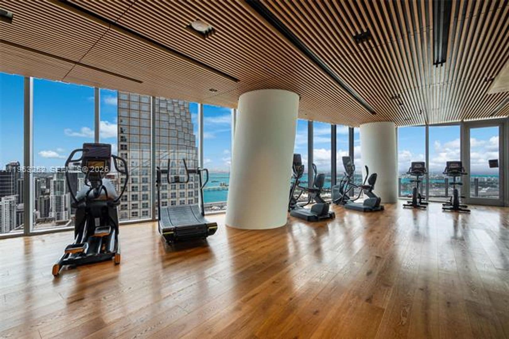 Miami Condo: 300 Biscayne Blvd Way cu-4404
