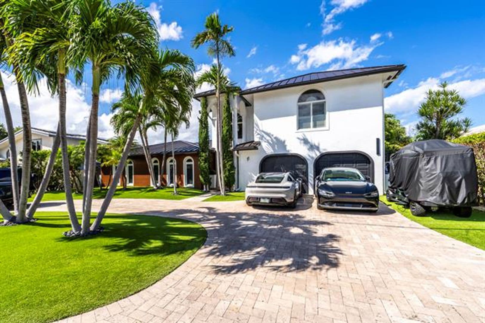 Fort Lauderdale House: 11 Castle Harbor Isle Dr # 11