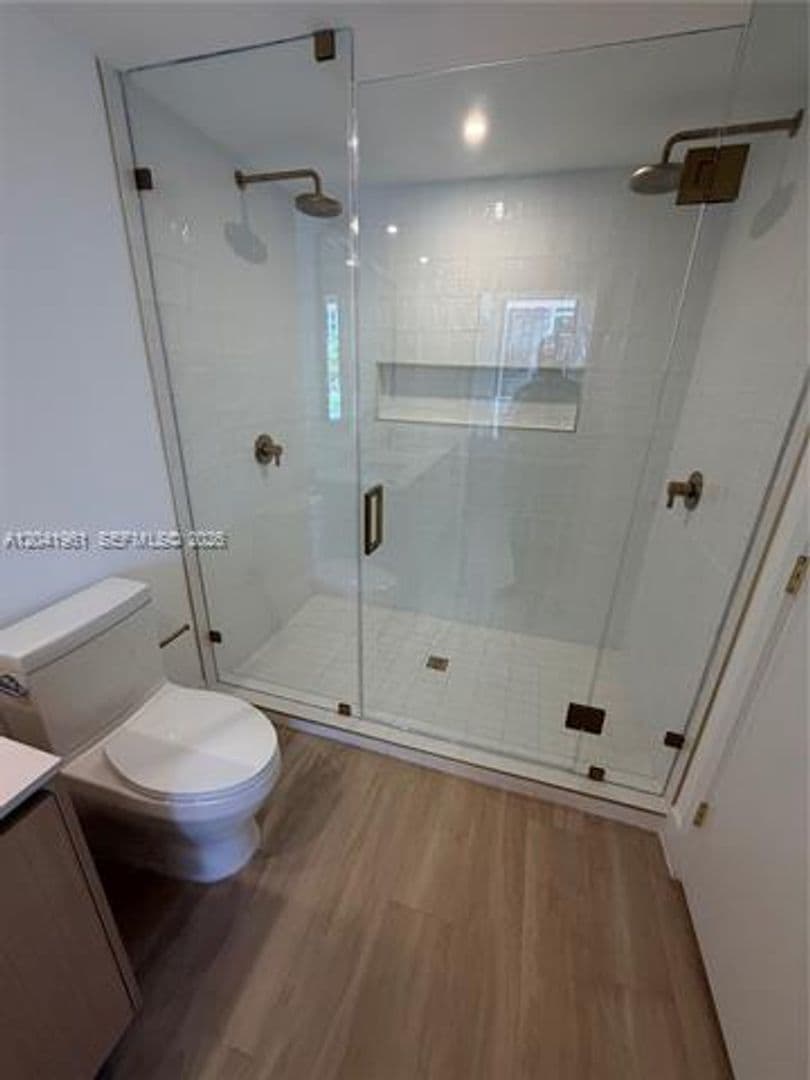 Miami Condo: 90 NE 32nd St cu-702