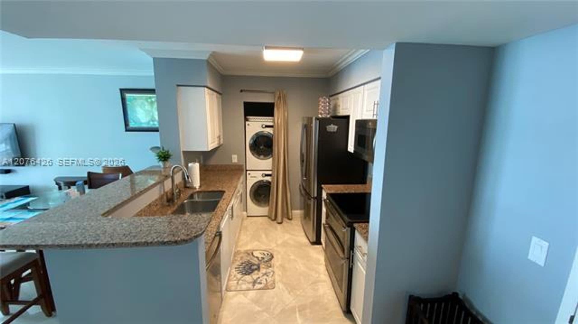 Miami Condo: 1155 Brickell Bay Dr cu-1906