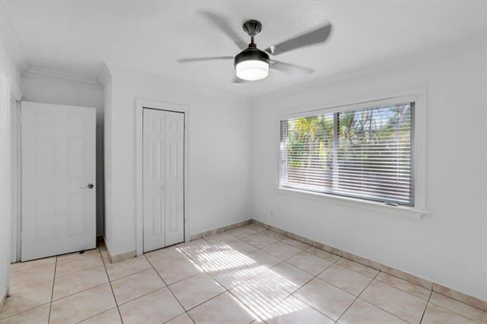 Hialeah House: 242 W 19th St # 242