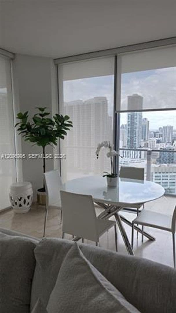 Miami Condo: 68 SE 6th St cu-2412