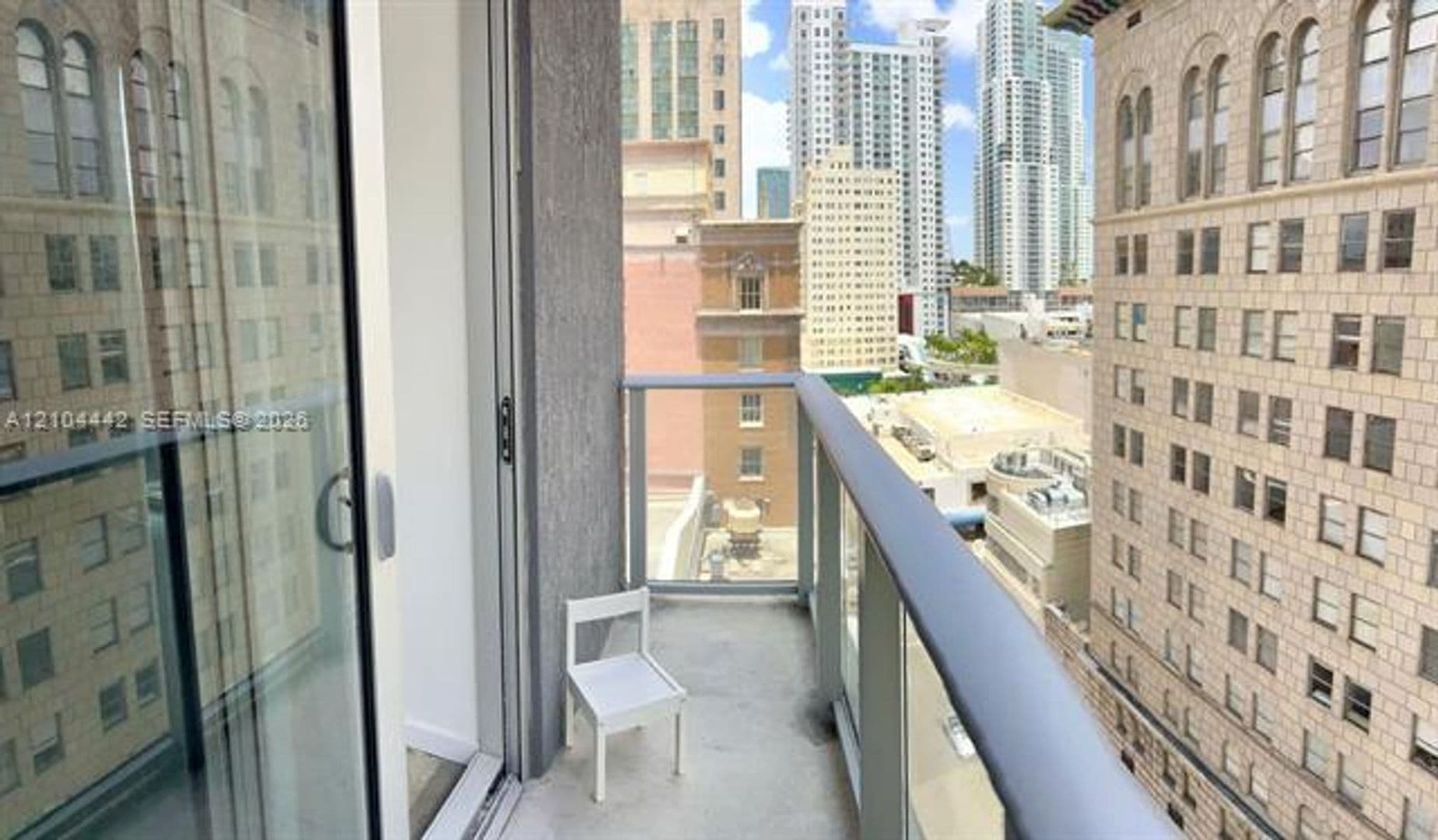 Miami Condo: 151 SE 1 St cu-1002