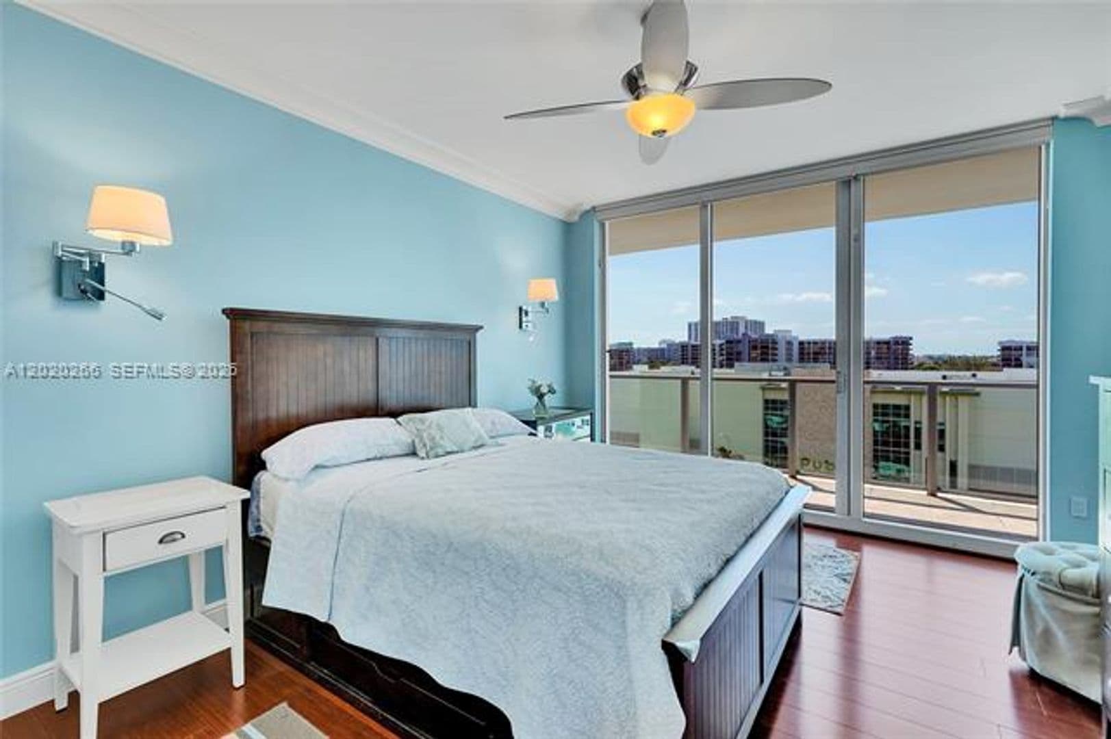 Hollywood Condo: 3101 S Ocean Dr cu-701