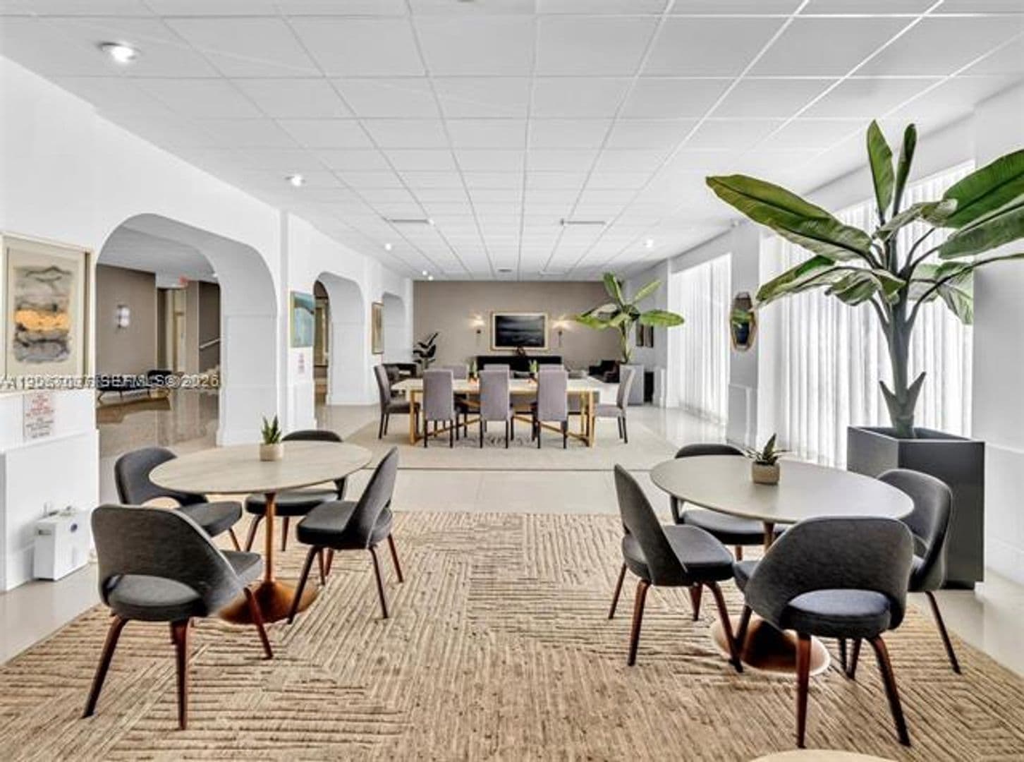 Hallandale Beach Condo: 3140 S Ocean Dr cu-206