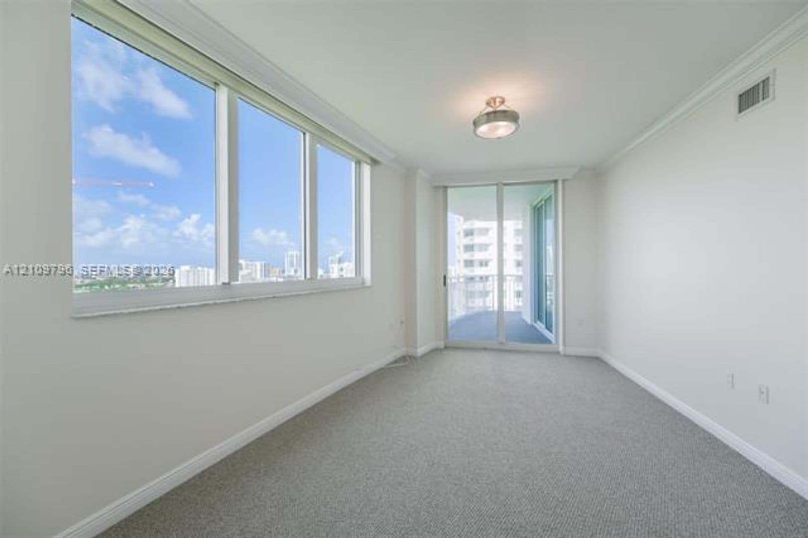 Hallandale Beach Condo: 1745 E Hallandale Beach Blvd cu-1903W