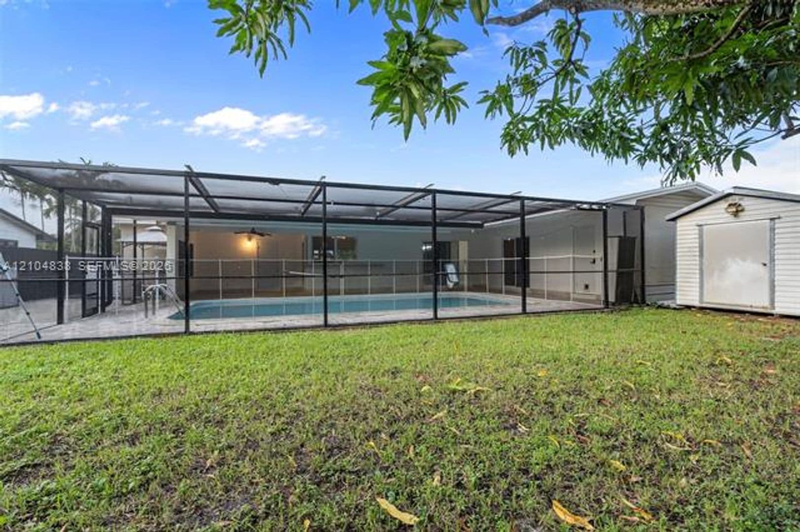 Plantation House: 5250 SW 4th Ct # 5250