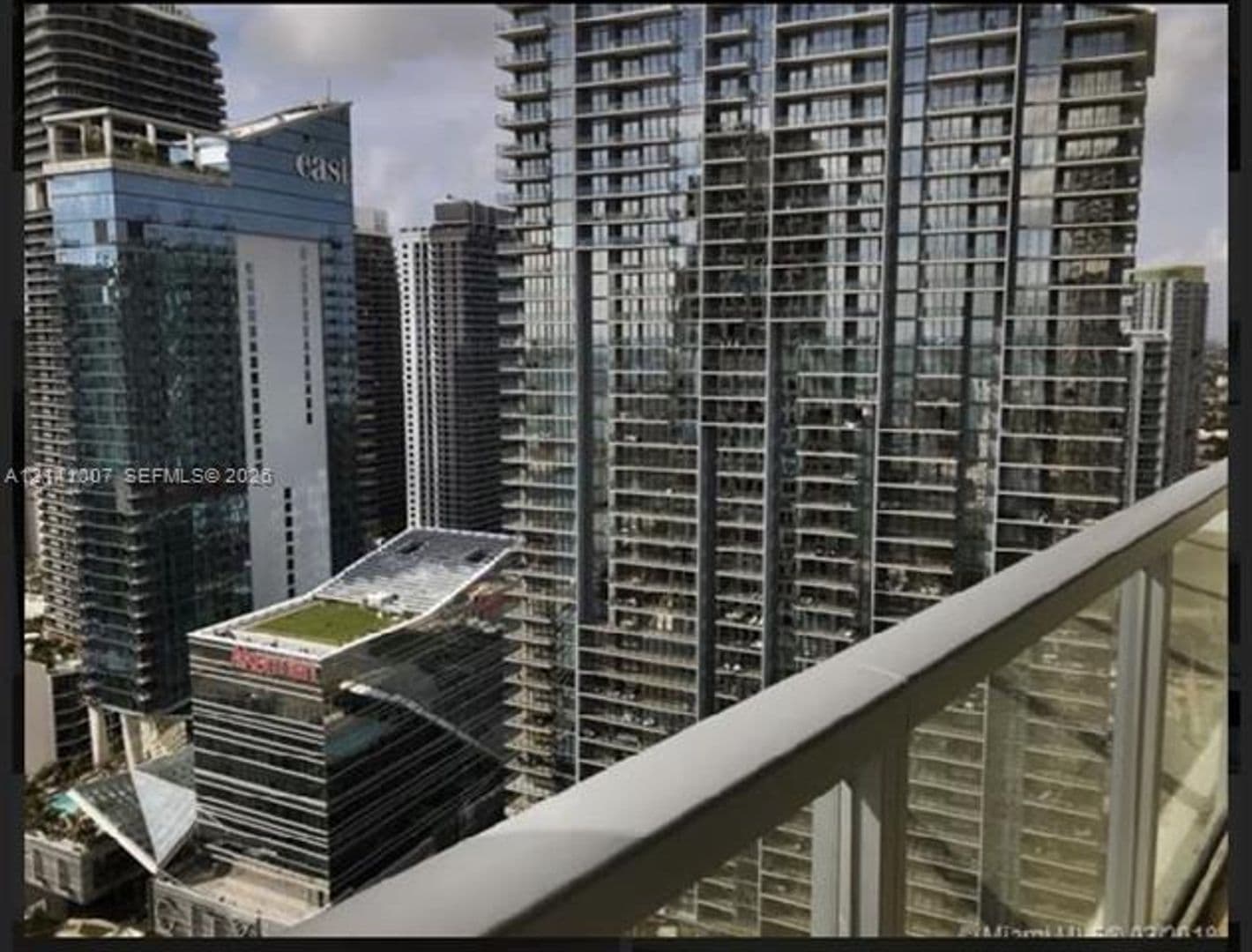 MIAMI Condo: 55 SE 6th St cu-3910