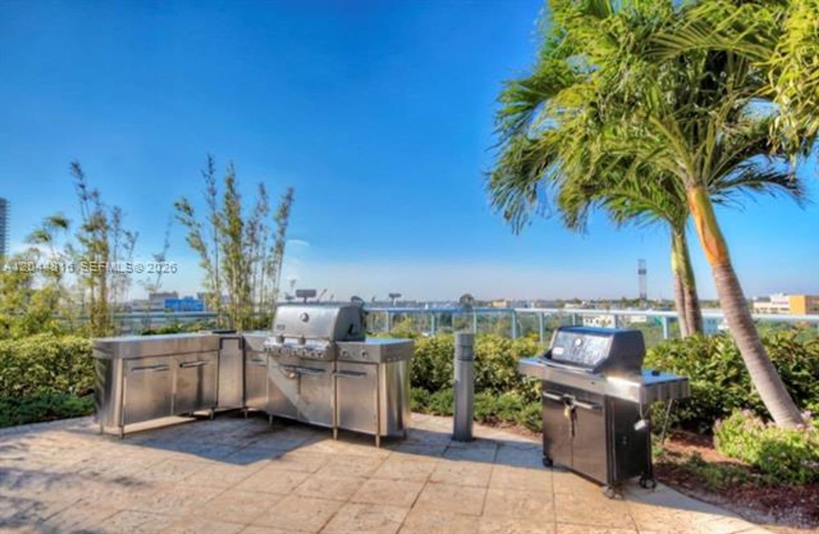 Miami Condo: 601 NE 36th St cu-1306