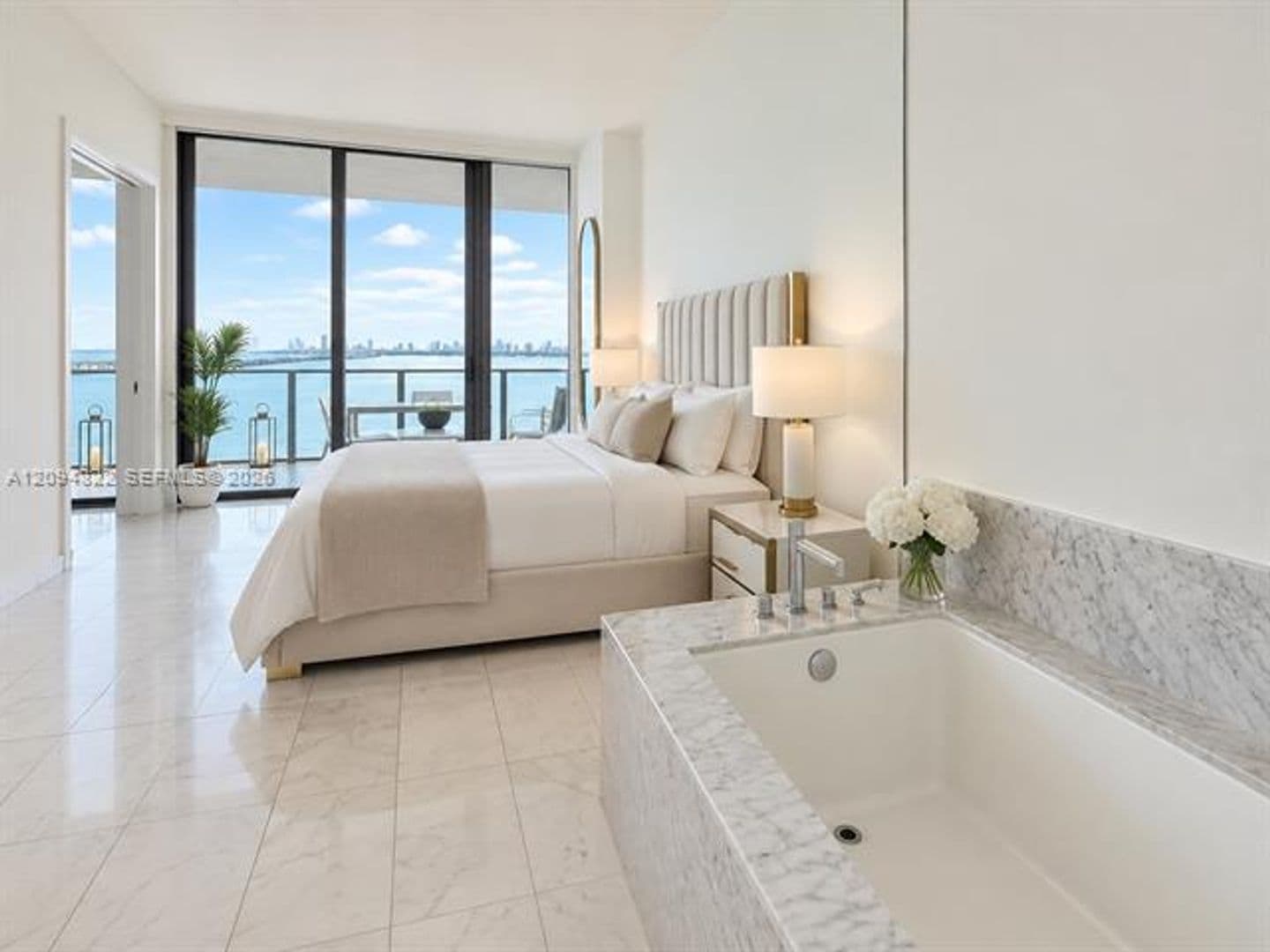 Miami Condo: 480 NE 31st St cu-1404