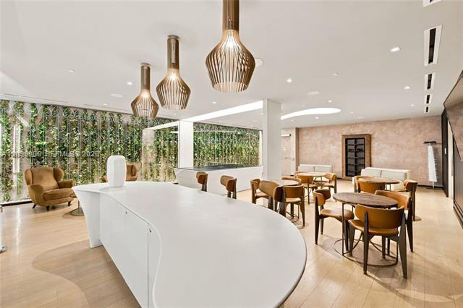 Miami Condo: 1000 Brickell Plz cu-3401