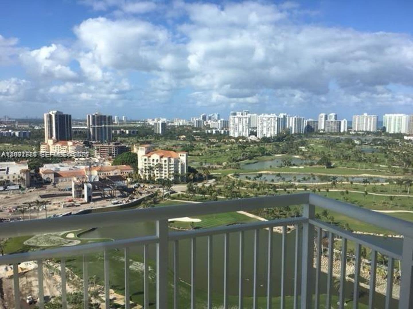 Aventura Condo: 19501 W Country Club Dr cu-2413