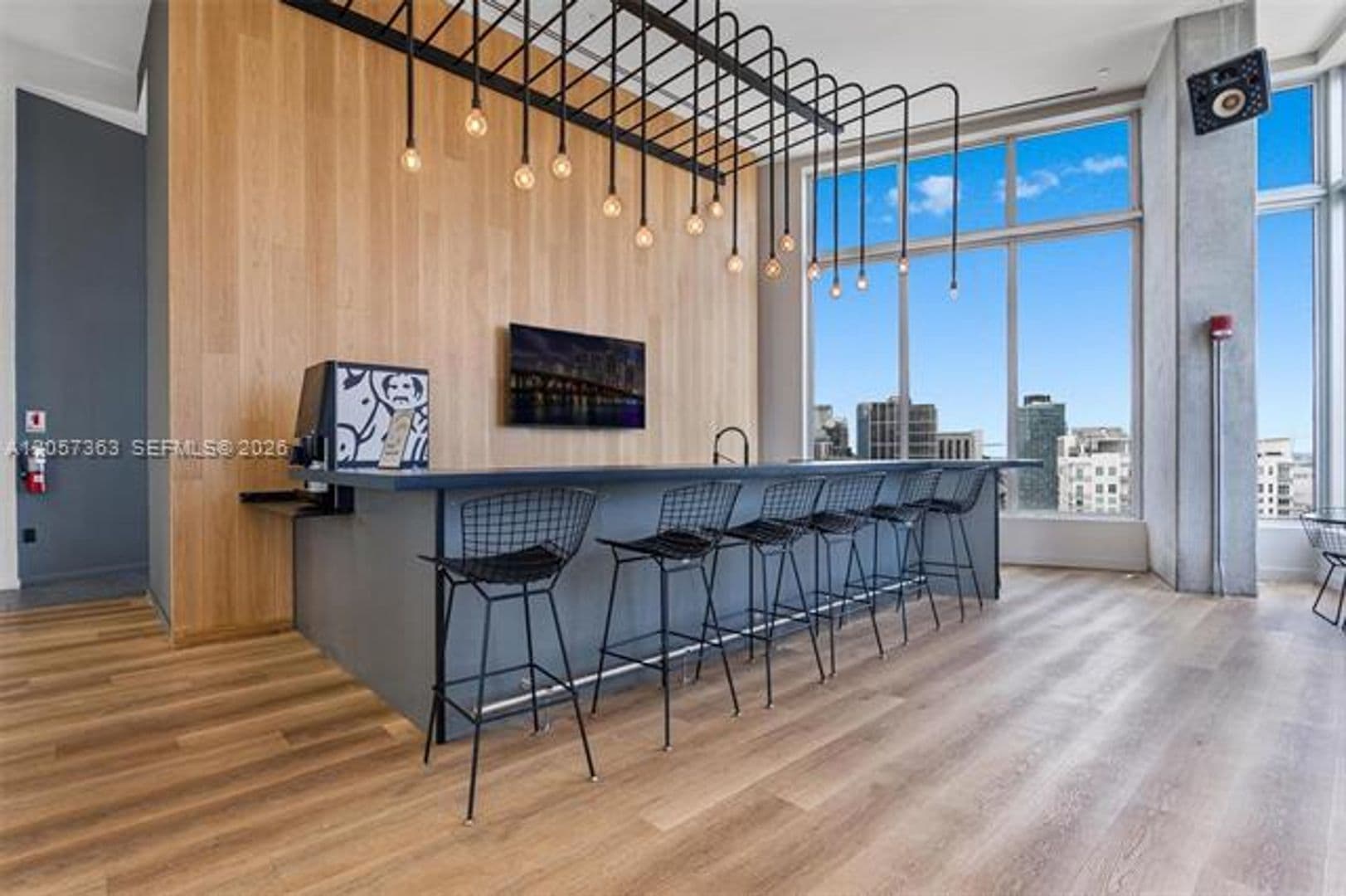 Miami Condo: 151 SE 1st St cu-2102