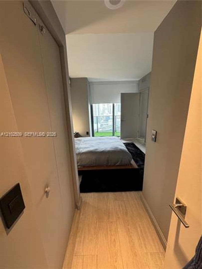Miami Condo: 45 SW 9th St cu-3010