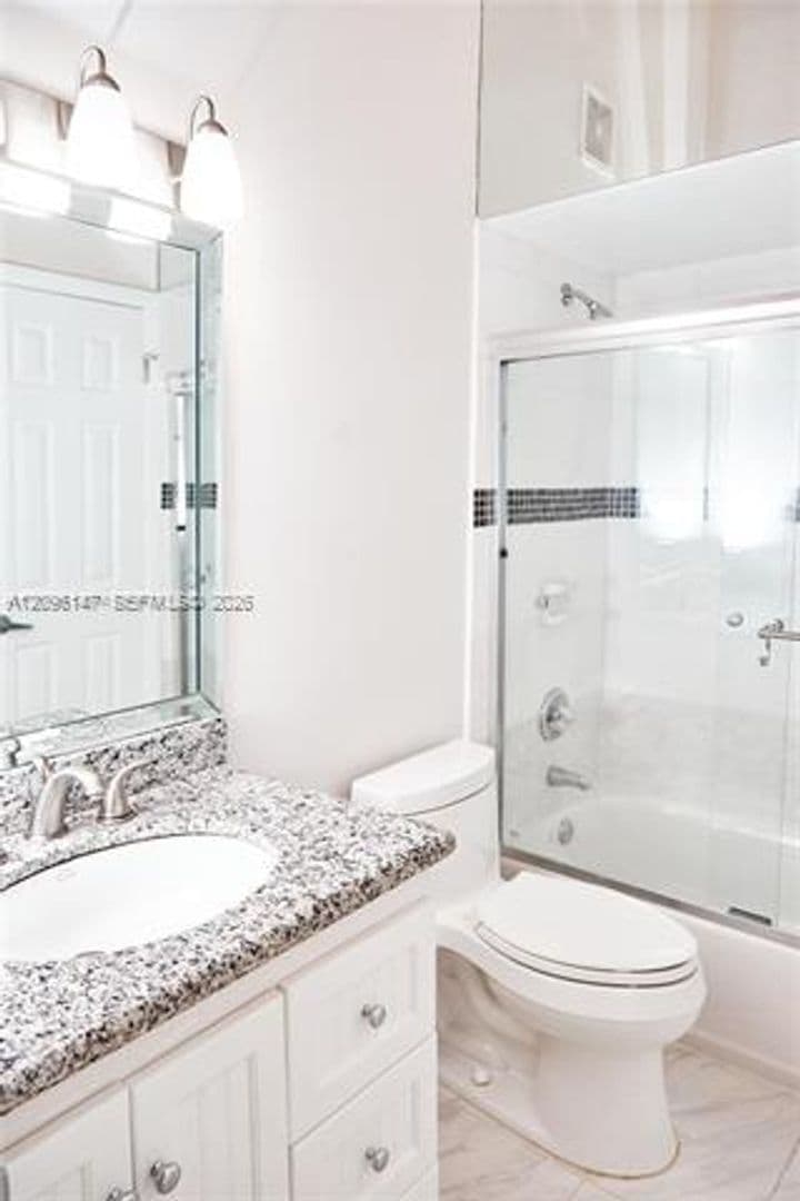 Hallandale Beach Townhome: 347 Leslie Dr th 347
