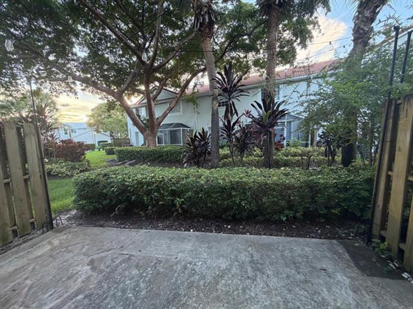 Weston Townhome: 3947 San Simeon Ln th 3947