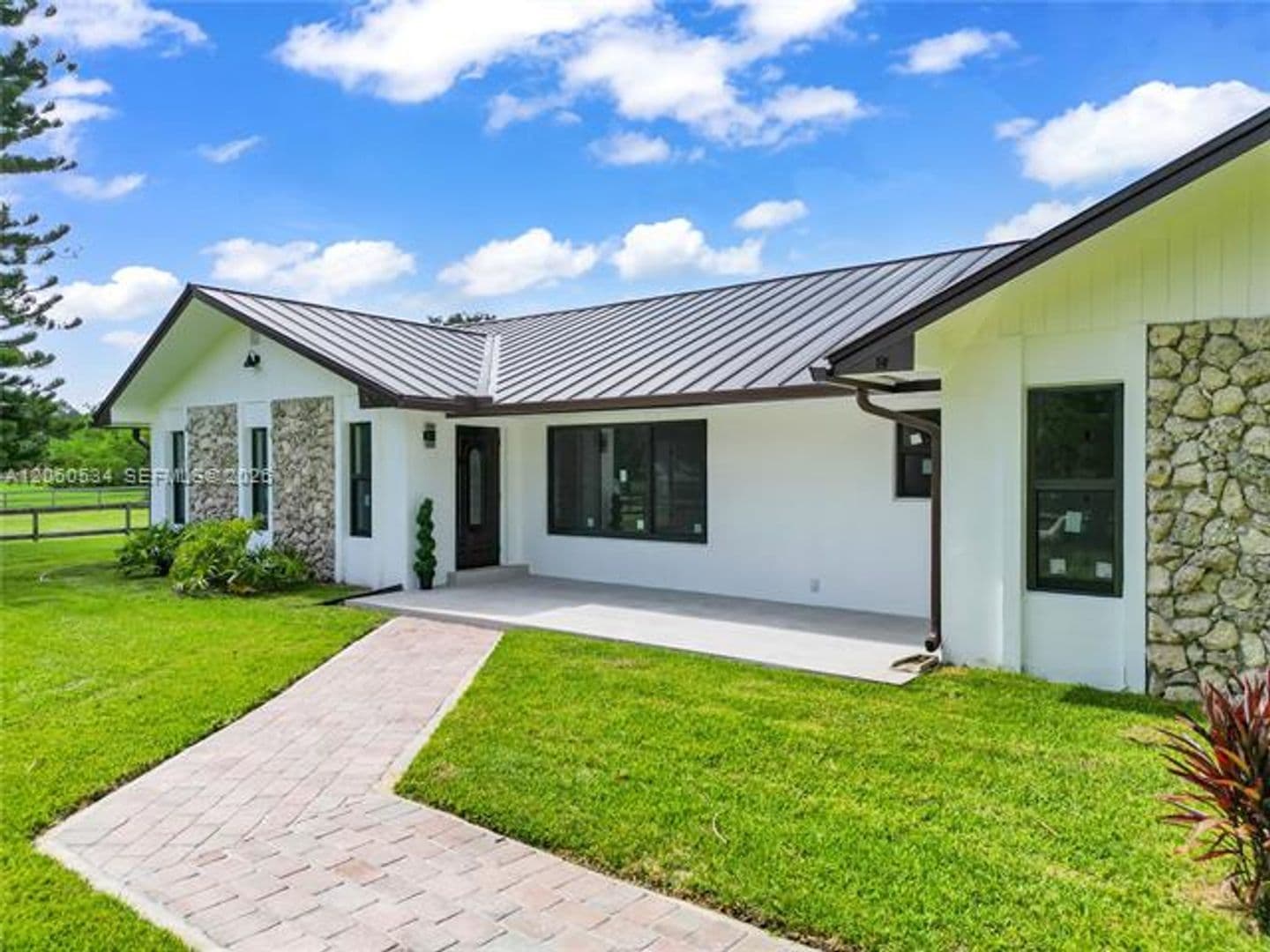 Southwest Ranches House: 17680 SW 54th St # 17680