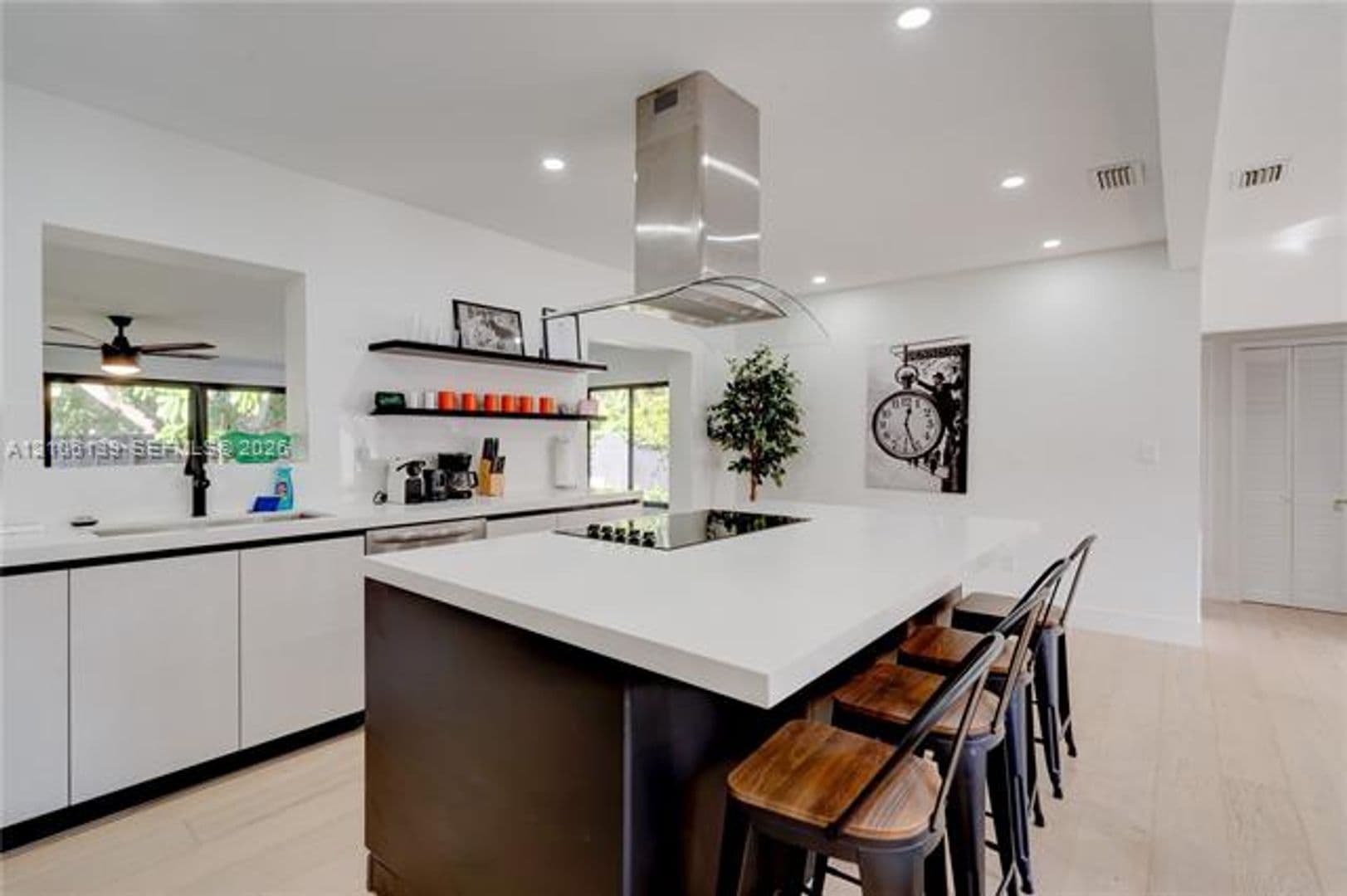 Miami House: 347 NE 110th St # 347